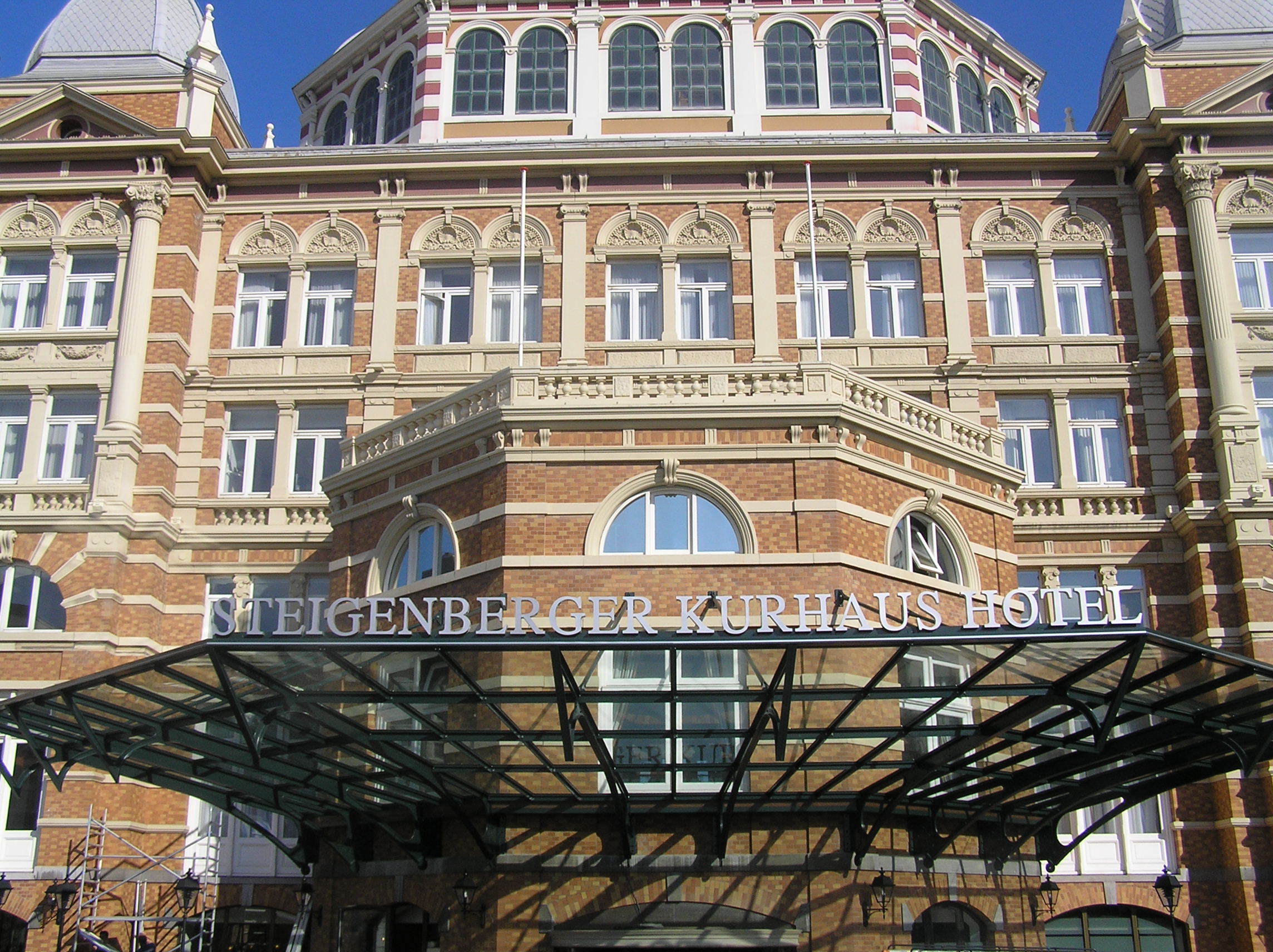 Entree overzicht Kurhaus hotel